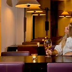 The Classic - Handwritten Collection 4* Nikósie