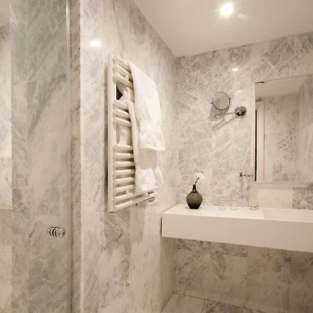 The Classic - Handwritten Collection 4* 尼科西亚