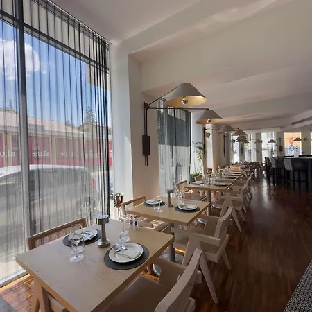 The Classic - Handwritten Collection 4* Nicosia